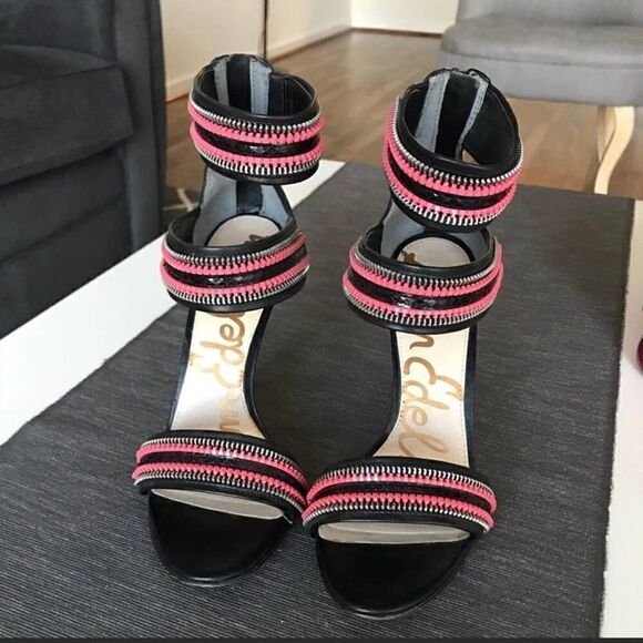 Revolve Sam Edelman Alton Black/Red Zipper leather heel - Picture 4 of 8